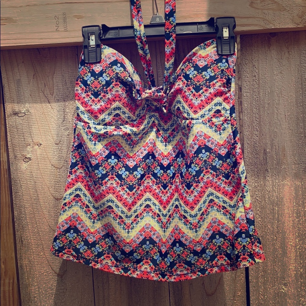 Jessica Simpson swimsuit top